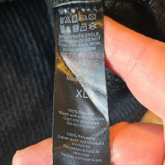 PrettyLittleThing Black Turtleneck Sweater Dress - Picture 5 of 9